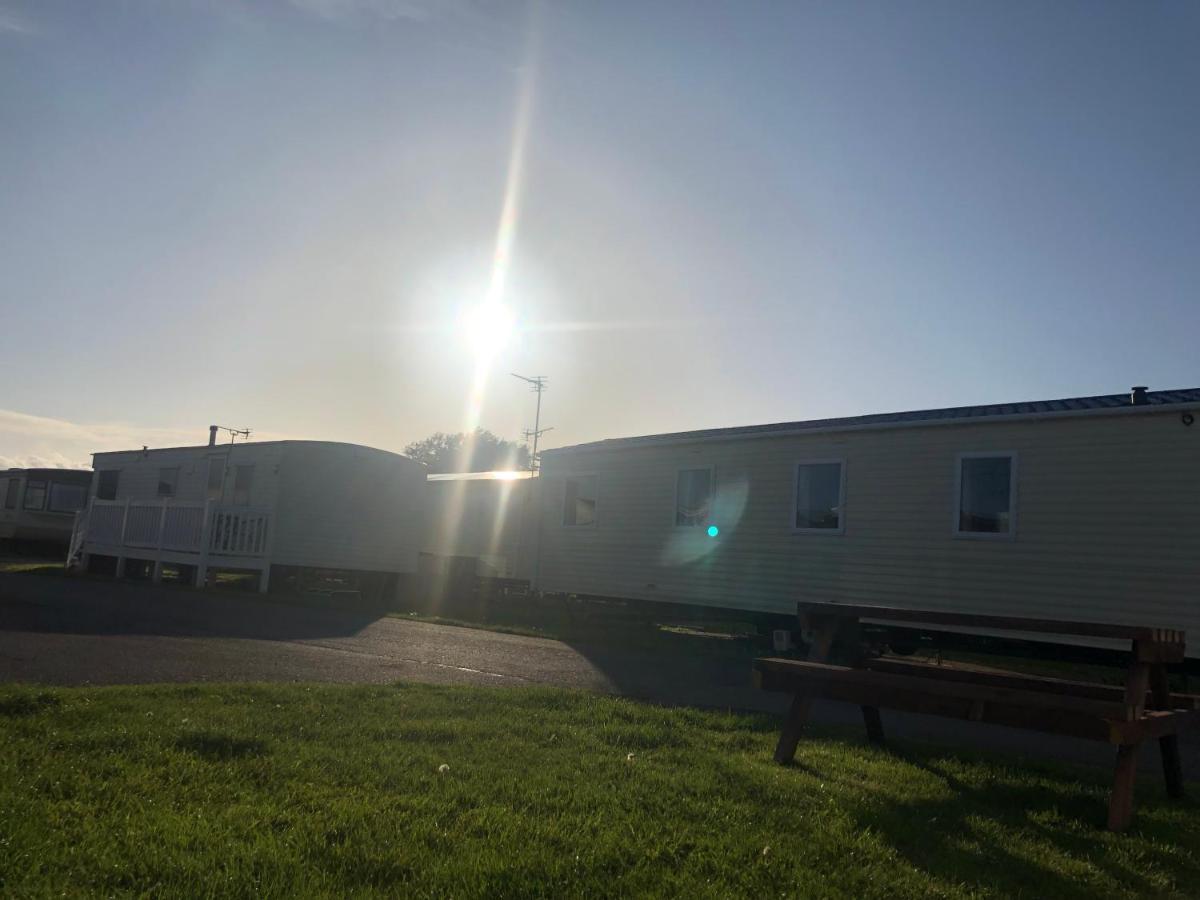 Towyn Six Berth En Suite Caravan Rhyl Buitenkant foto