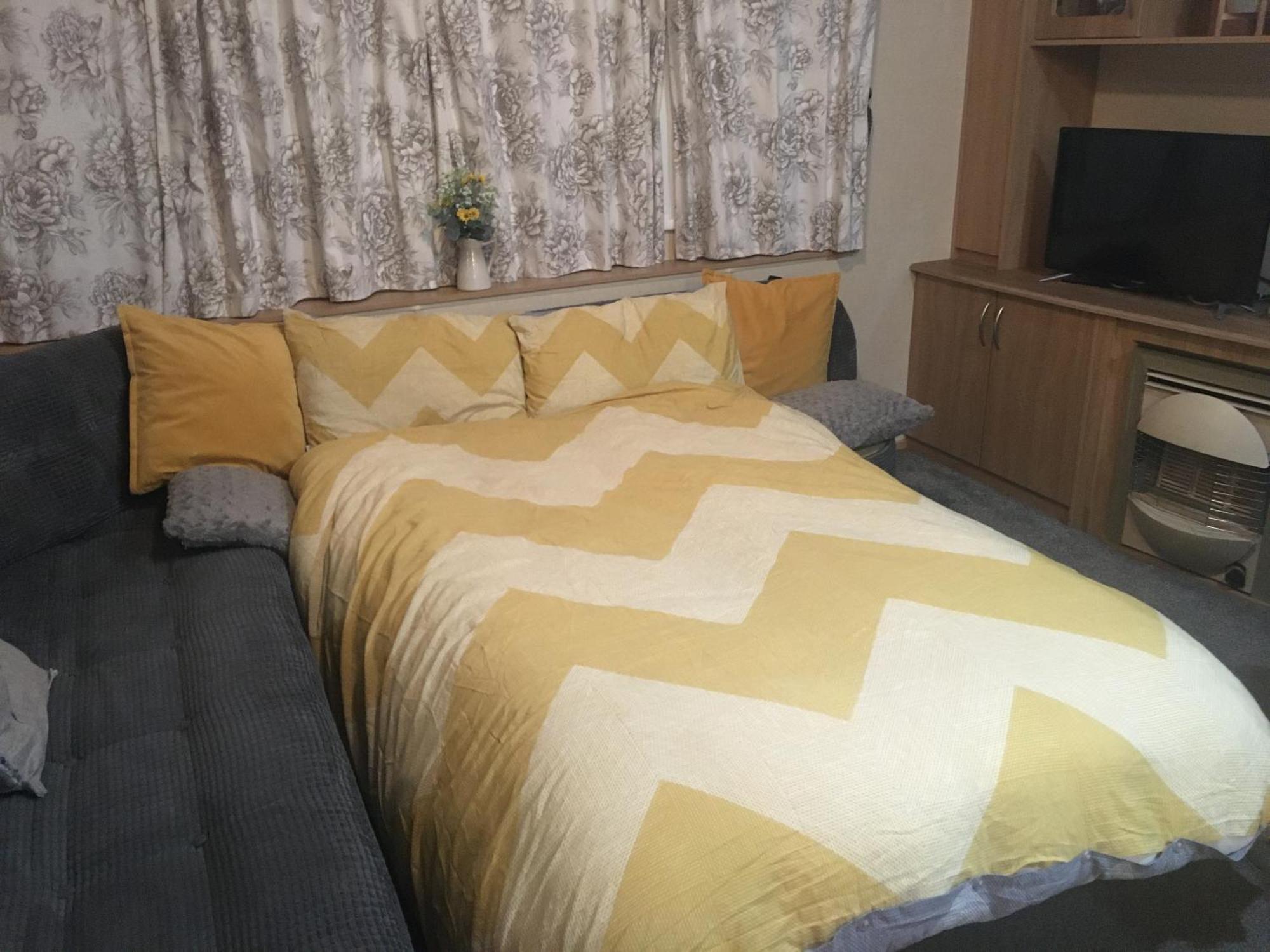 Towyn Six Berth En Suite Caravan Rhyl Buitenkant foto