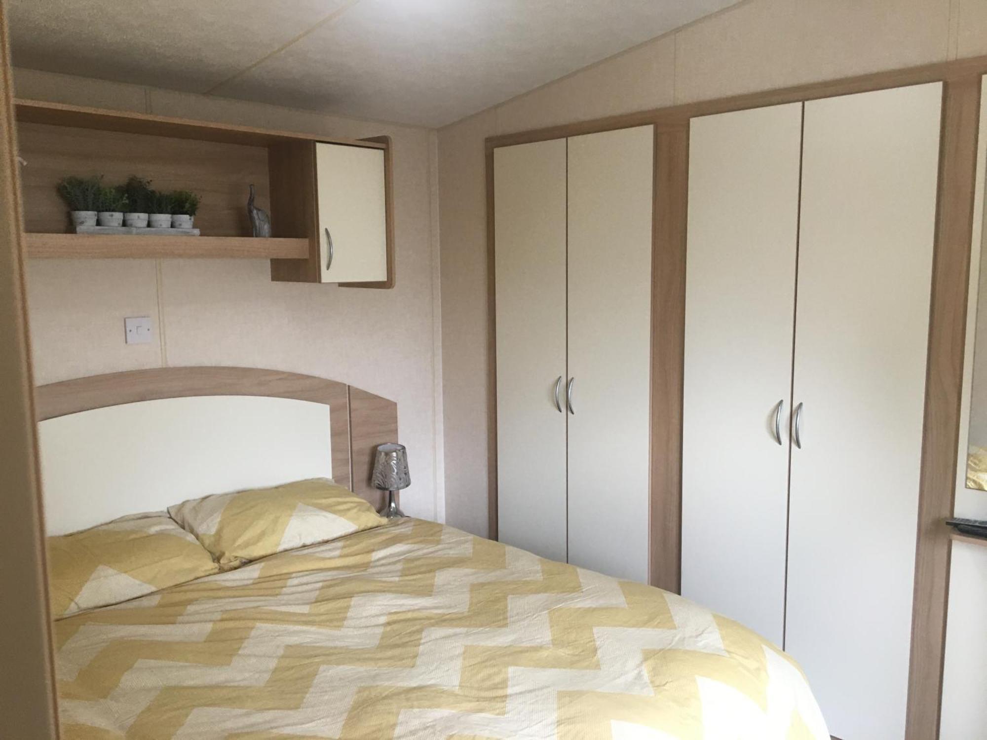 Towyn Six Berth En Suite Caravan Rhyl Buitenkant foto